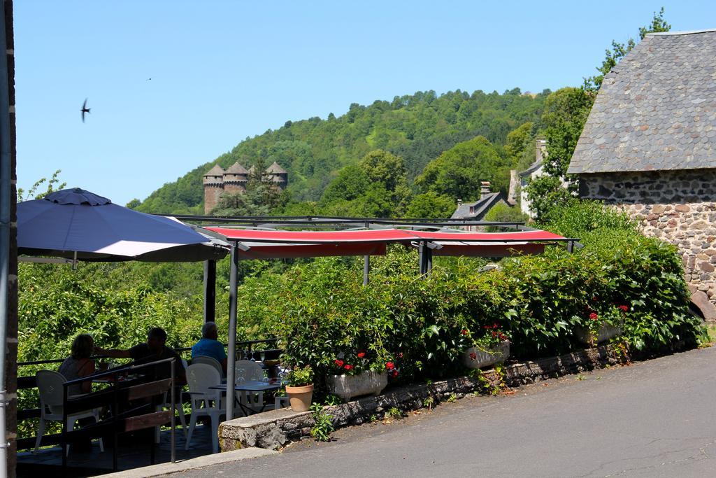 Auberge Hotel De Tournemire - Cantal Kültér fotó